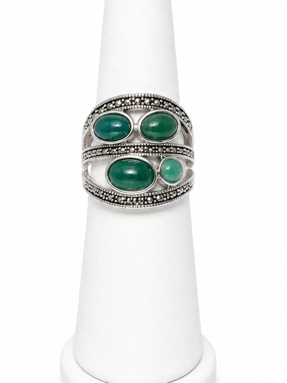 Green cabochon marcasite ring size 7